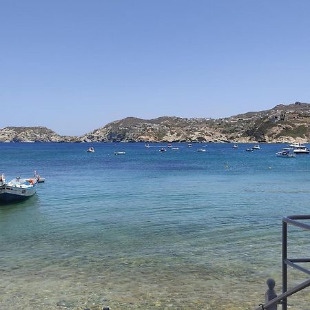Komissa΄S Beach House Agia Pelagia Екстериор снимка