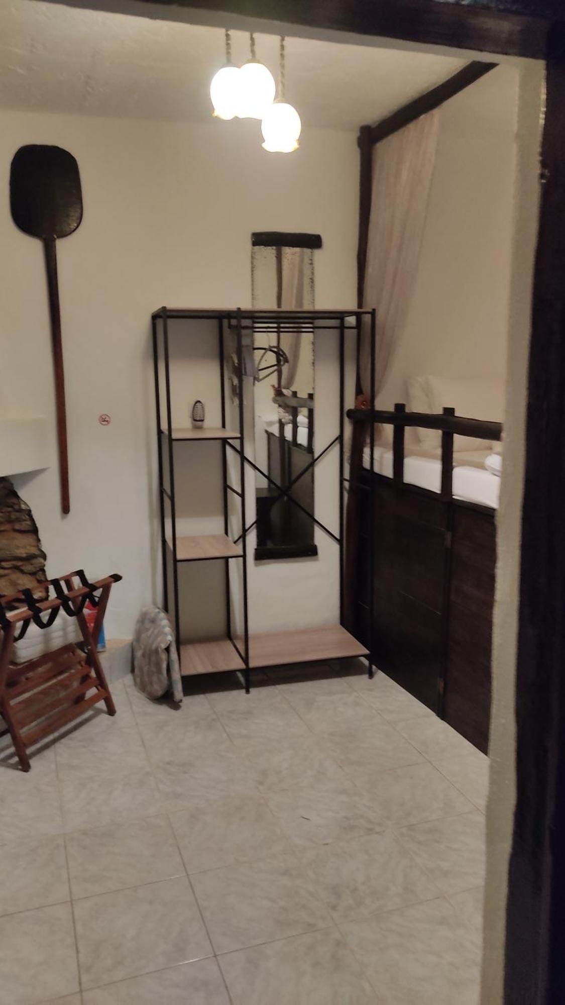 Komissa΄S Beach House Agia Pelagia Екстериор снимка