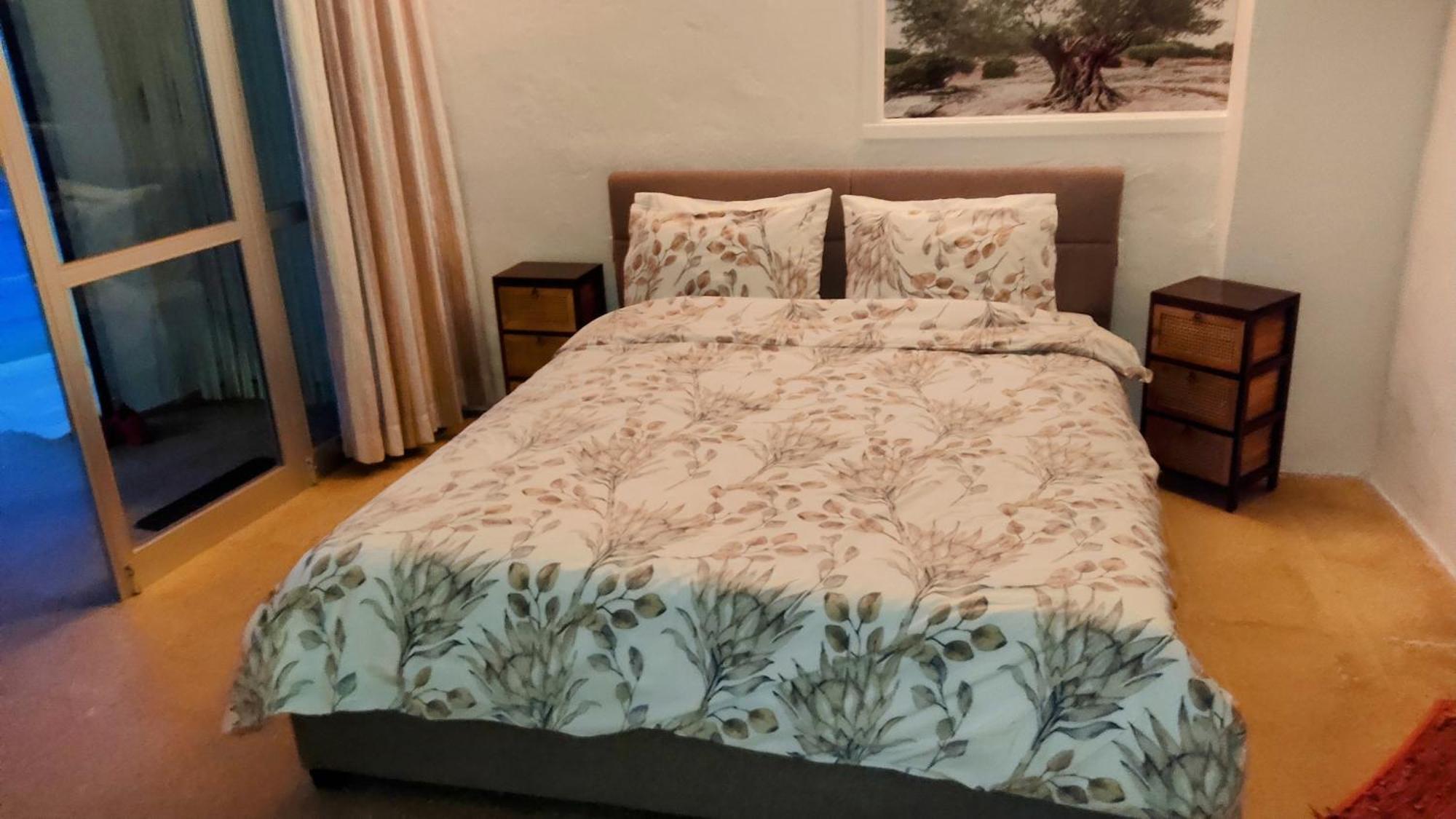 Komissa΄S Beach House Agia Pelagia Екстериор снимка