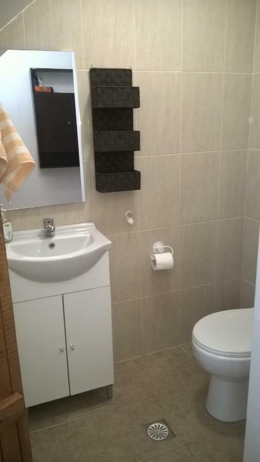 Komissa΄S Beach House Agia Pelagia Екстериор снимка