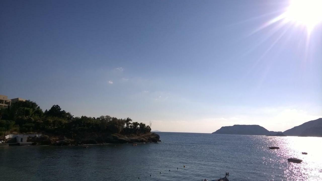 Komissa΄S Beach House Agia Pelagia Екстериор снимка