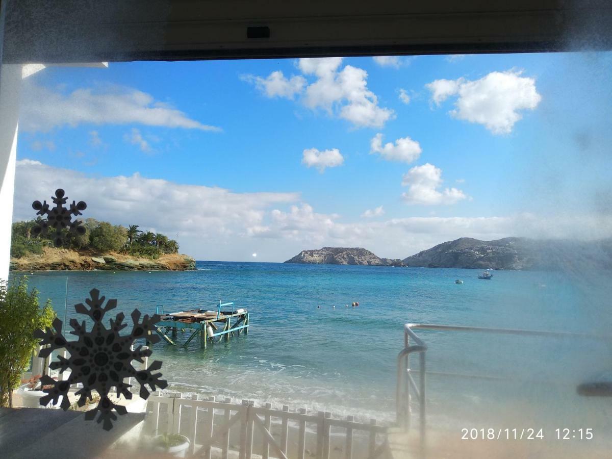 Komissa΄S Beach House Agia Pelagia Екстериор снимка
